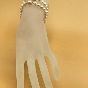 Sterling Silver Freshwater Pearl Bracelet.